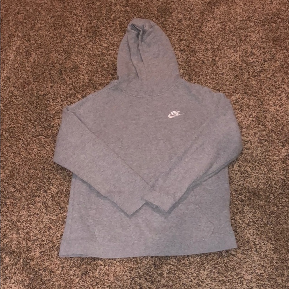 super soft, light grey Nike hoodie!!